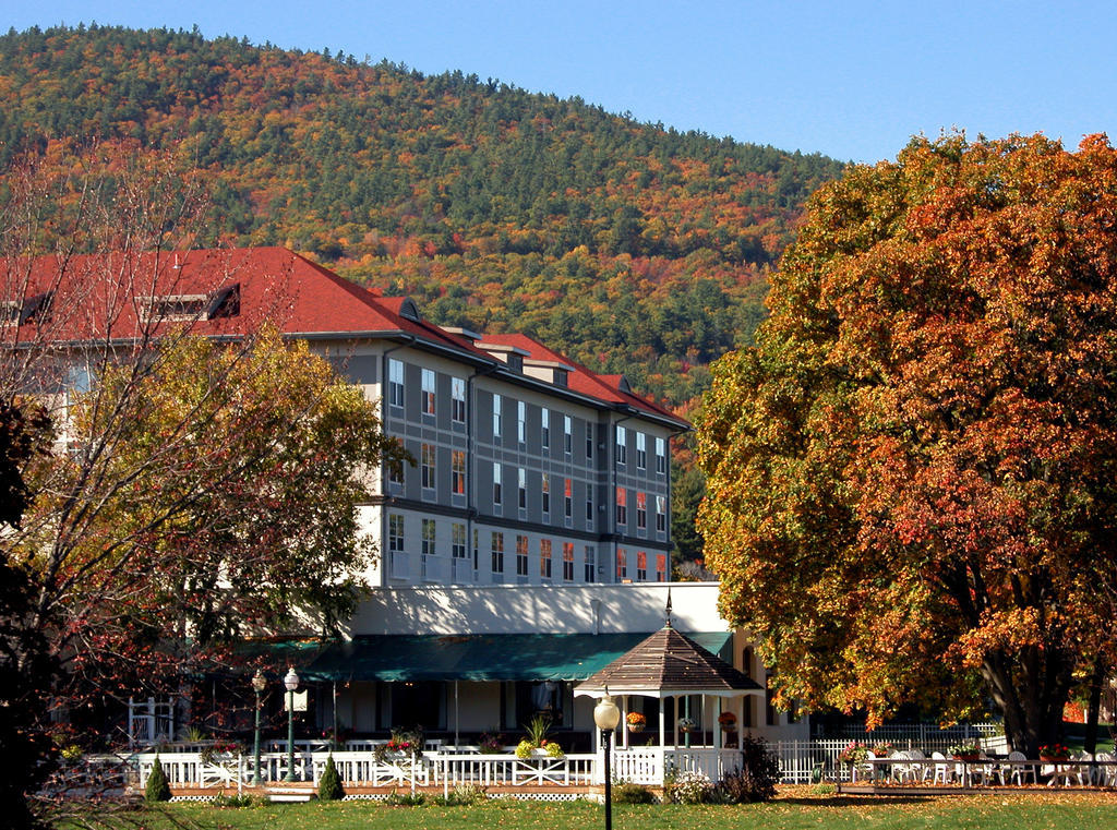 Fort William Henry Hotel Lake George Eksteriør billede